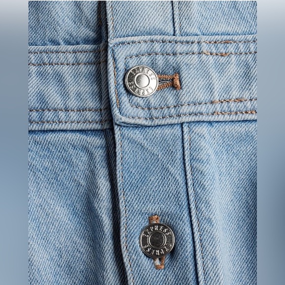 Express Slight Distressed Denim Relaxed Ankle Straight Leg Jumpsuit SZ S - NWOT - Picture 6 of 7